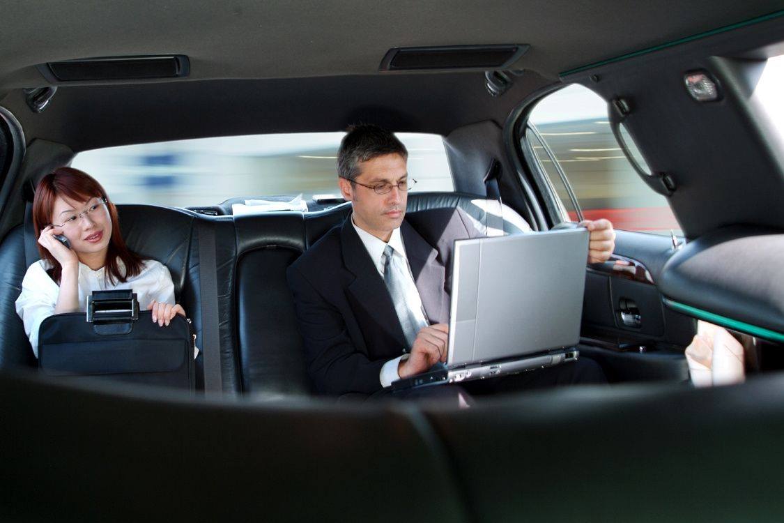 Melville car service, Melville limo service, JFK to Melville, Melville to JFK, LaGuardia to Melville, Melville to LaGuardia, Melville airport car service, nyc
